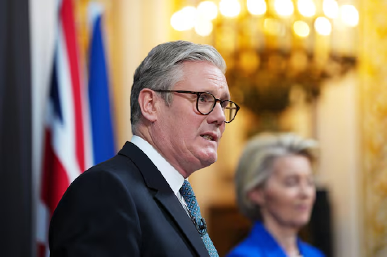 斯塔默与冯德莱恩讨论乌克兰和平计划及俄罗斯