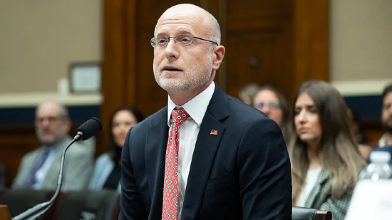 伊朗战争假消息不断 FCC主席抨击广播公司